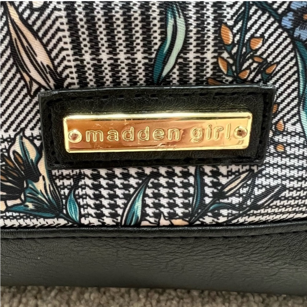 Madden Girl Floral Over Plaid Print Weekender Large Bag - Picture 3 of 8